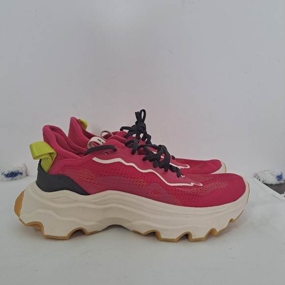 Sorel kinetic breakthru day lace  sneaker pink 7.5 NWT - Picture 3 of 8